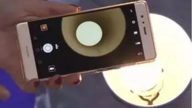 LED灯为何会在相机上出现频闪？